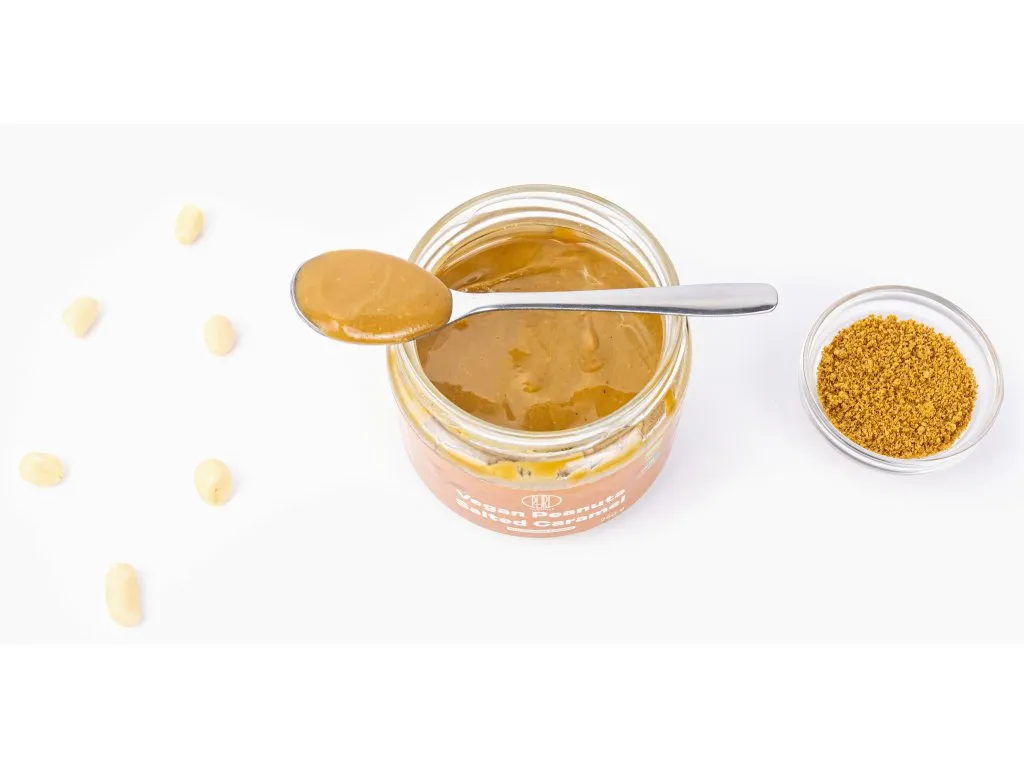 Arašidový krém so slaným karamelom